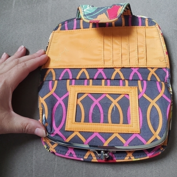 RETIRED Vera Bradley Kiss 'n Snap Wallet in Jazzy Blooms pattern - Picture 8 of 10